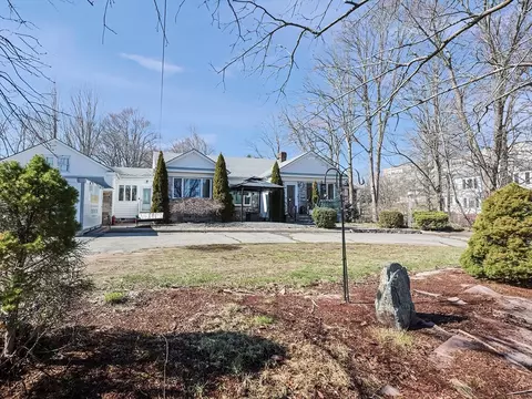 157 County St, Attleboro, MA 02703