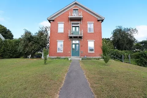 71 Primrose St #4, Haverhill, MA 01830