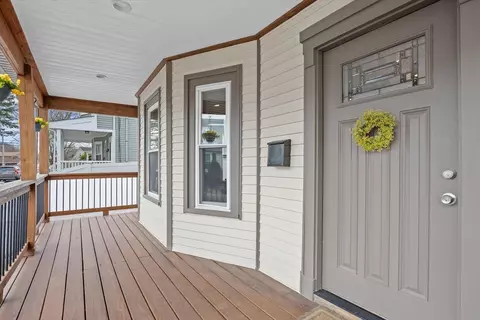 4 Roosevelt Ave, Beverly, MA 01915 photo 6
