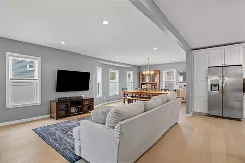 4 Roosevelt Ave, Beverly, MA 01915 photo 9