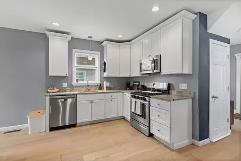 4 Roosevelt Ave, Beverly, MA 01915 photo 16