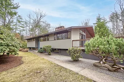 228 Heald Rd, Carlisle, MA 01741