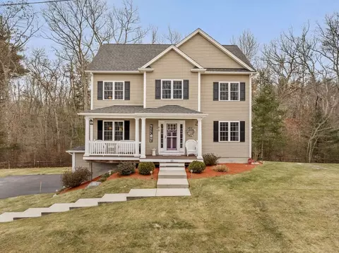 60 Avalon Dr, Attleboro, MA 02703