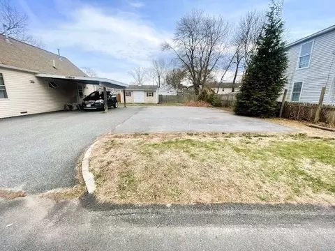 82 Fuller St, Warwick, RI 02889 photo 5