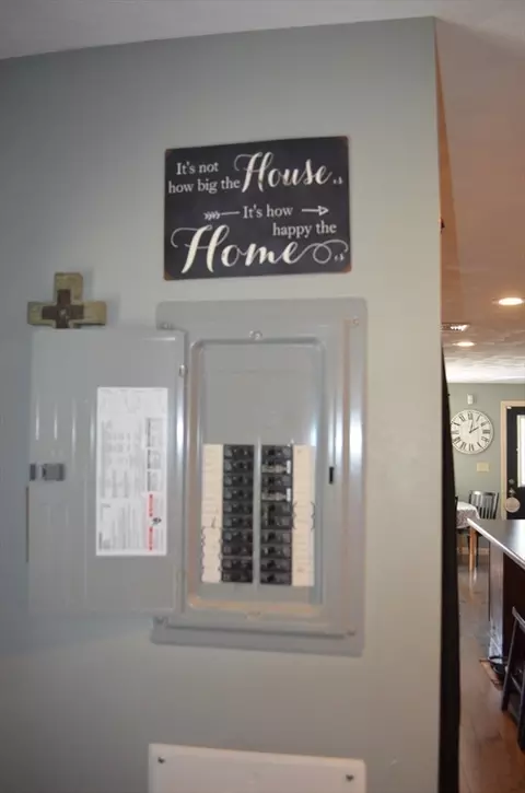 82 Fuller St, Warwick, RI 02889 photo 19