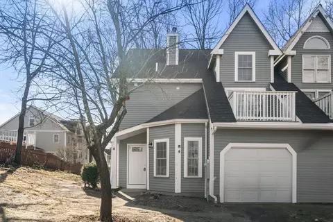 4 Midgley Ln, Worcester, MA 01604