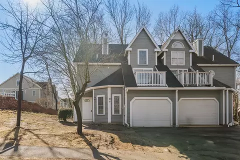 Exterior - 4 Midgley Ln, Worcester, MA 01604 photo 2 of 5