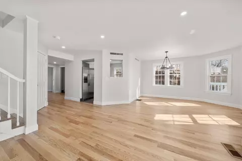 Living - 4 Midgley Ln, Worcester, MA 01604 photo 6 of 6