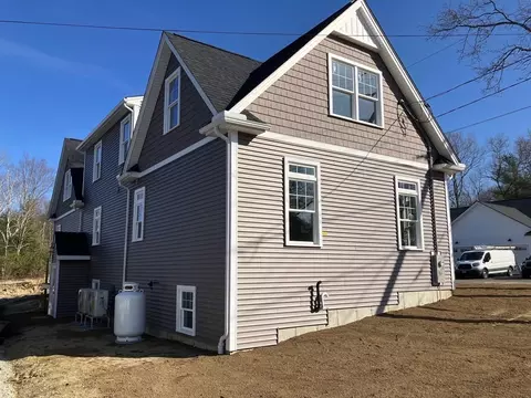 23 Jackson Rd, Webster, MA 01570 photo 3
