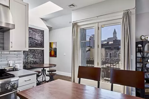 290 North St #4, Boston, MA 02113