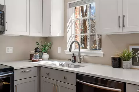 110 Evans Rd #2, Brookline, MA 02445 photo 9