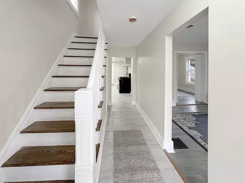 103 Middlesex St, Springfield, MA 01109 photo 5