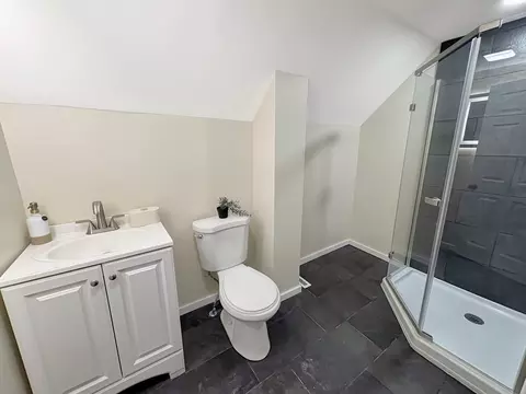 103 Middlesex St, Springfield, MA 01109 photo 26