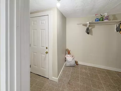 103 Middlesex St, Springfield, MA 01109 photo 14