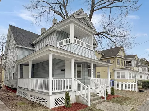 103 Middlesex St, Springfield, MA 01109 photo 2