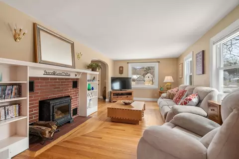 Living - 17 Espie Ave, Maynard, MA 01754 photo 4 of 4