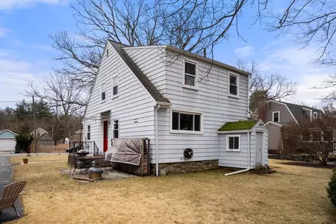 Exterior - 17 Espie Ave, Maynard, MA 01754 photo 3 of 5