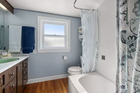 Bath - 17 Espie Ave, Maynard, MA 01754 photo 2 of 4