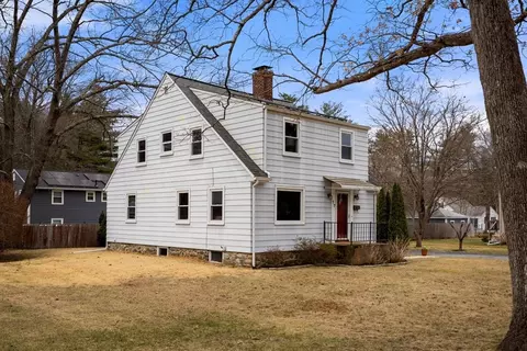 Exterior - 17 Espie Ave, Maynard, MA 01754 photo 2 of 5