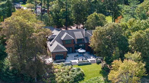 86 Black Rock Dr, Hingham, MA 02043