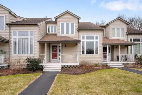 51 Willow Pond Dr #51, Rockland, MA 02370