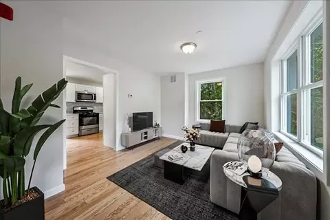 68 N Main St #68, Westford, MA 01886