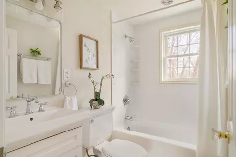 Bath - 86 Hooper Rd #86, Dedham, MA 02026 photo 1 of 1
