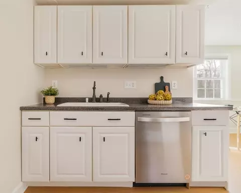 Kitchen - 86 Hooper Rd #86, Dedham, MA 02026 photo 1 of 3