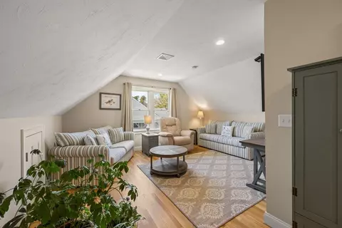 16 Haromar Heath Rd, Harwich, MA 02645