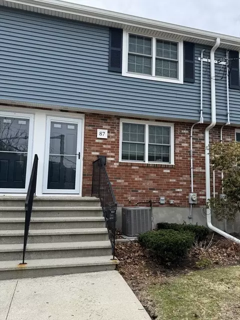 Exterior - 87 Lancaster Rd #87, Dedham, MA 02026 photo 3 of 9