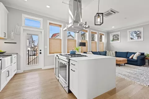 69 Rush St #3, Somerville, MA 02145
