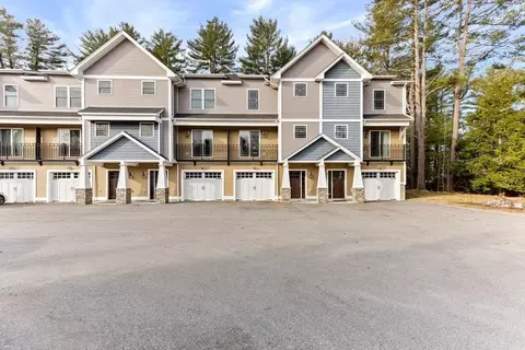 161 Chestnut St #F, Foxboro, MA 02035