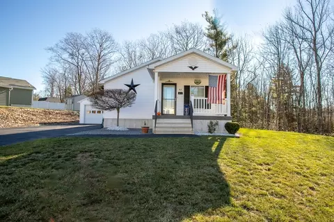 87 Opal Ln, Gardner, MA 01440