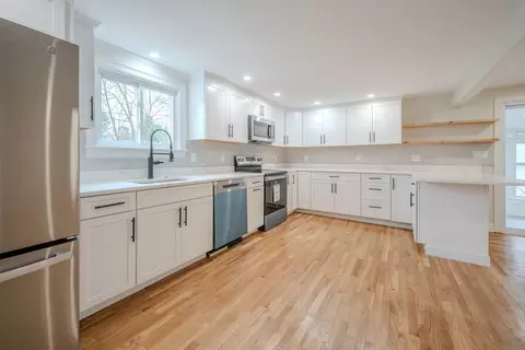 52 Bridge St, Billerica, MA 01821