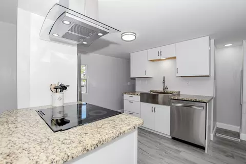 52 Holiday Dr, Wareham, MA 02576 photo 6
