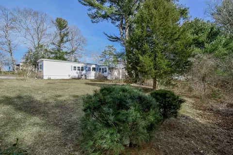 52 Holiday Dr, Wareham, MA 02576 photo 40