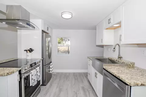 52 Holiday Dr, Wareham, MA 02576 photo 8
