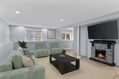Living - 4 Pranker Rd, Saugus, MA 01906 photo 3 of 5