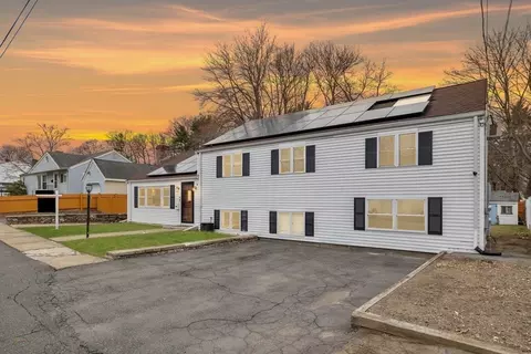 4 Pranker Rd, Saugus, MA 01906