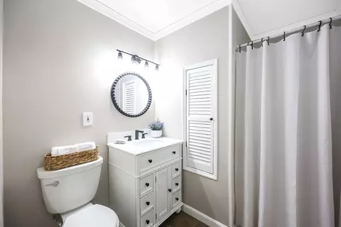 Bath - 9 Pine St, Franklin, MA 02038 photo 2 of 2