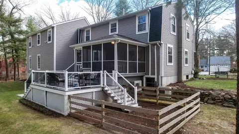 Exterior - 9 Pine St, Franklin, MA 02038 photo 3 of 6