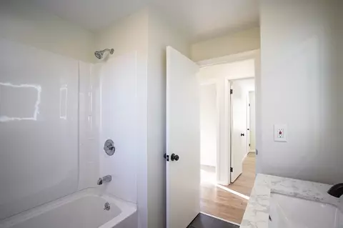 Entry Way - 64 Cherokee Dr, Springfield, MA 01109 photo 2 of 2