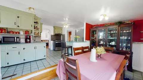 Dining - 6 Everett St, Avon, MA 02322 photo 2 of 2