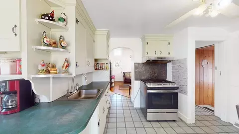 Kitchen - 6 Everett St, Avon, MA 02322 photo 2 of 4
