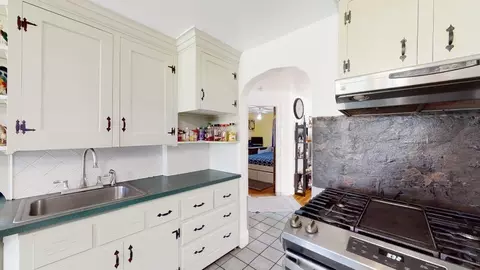 Kitchen - 6 Everett St, Avon, MA 02322 photo 4 of 4