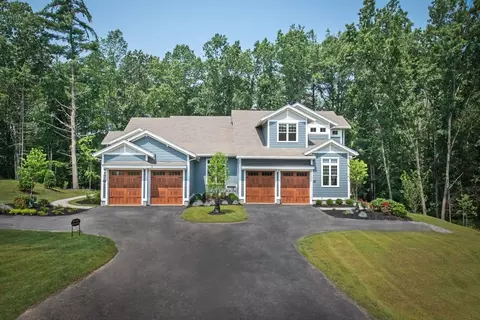 29 Legacy Ln # B, Groton, MA 01450