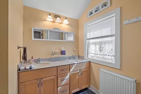 Bath - 3 Converse Rd, Orange, MA 01364 photo 2 of 2