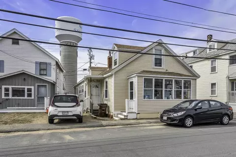 117 Central Ave, Salisbury, MA 01952