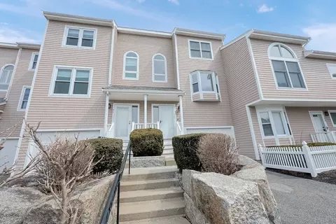 41 Whaler Ln #41, Quincy, MA 02171