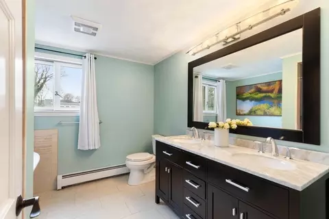 Bath - 3 Breezy Point Rd, Gloucester, MA 01930 photo 1 of 3